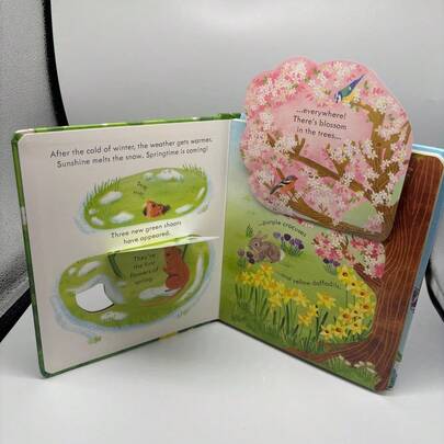 Material de aprendizaje compacto y duradero, perfecto para aprender inglés. Cómic interactivo que cautiva a los lectores con colores vibrantes e ilustraciones de fiesta, con páginas plegables para una lectura divertida