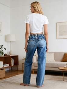 [An American Relaxed Wardrobe Essential! This Drawstring Cargo Wide-Leg Jean Is So Wearable] Dark Blue Washed Distressed Denim Exudes A Retro Casual Aura, And The Drawstring Elastic Waist Cargo Wide-Leg Fit Hides Flaws And Flatters Proportions, Fitting Multiple Body Types, Making It An Edgy Pick For American Outfits. The Loose Non-Restrictive Cut Perfectly Sculpts Leg Lines; Multi-Pockets + Contrast Stitching Injects Rich Cargo Style Into The Basic Style, Easily Creating Laid-Back Looks, Making Jeans Versatile For All Looks. Pair With A Crop Top For A Baddie Look, Or A White T-Shirt For A Daily Vibe. From Daily Outings To Vacations, No Complicated Styling Needed-This Cargo Jean, Which Balances Comfort And Practicality, Accompanies You Calmly Through Multi-Scenario Daily Life! - Rửa trung bình - Xem 6