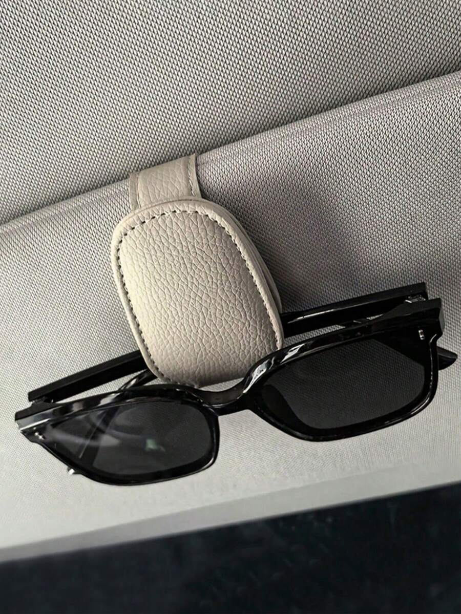 1pc Car Sun Visor Glasses Clip, Non-Slip PU Material Glasses Storage Clip, Magnetic Leather Fashion Glasses Clip, Glasses Hook Clip, Car Interior Sun Visor Accessory, Car Glasses Frame, Glasses Storage Holder, Car Accessories, Sunshade Travel Essential/Holiday Essential/Travel Essentials/Travel/Car Accessories