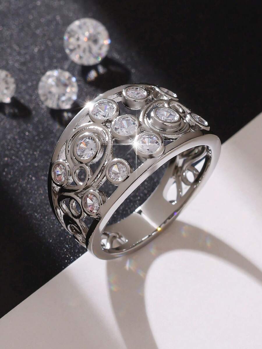 1枚优雅奢华镂空圆形合成锆石宽戒圈戒指，浪漫周年纪念惊喜时尚戒指，适合婚礼、情人节礼物、全年佩戴。 - 銀色 - 查看 1