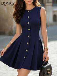 DONICY Đầm không tay màu xanh hải quân dành cho nữ, chất liệu cứng cáp, cổ tròn với hàng cúc vàng phía trước, chân đầm xòe, phù hợp cho học sinh và công sở. - Xanh đậm - Xem 9
