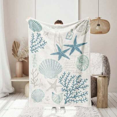 Chăn nỉ in họa tiết vỏ sò, sao biển, san hô thuộc dòng sản phẩm Healing Series, nhiều kích cỡ, mềm mại và thoải mái, phù hợp cho mọi mùa, có thể dùng làm khăn trải ghế sofa, khăn trải giường, chăn ngủ trưa, chăn điều hòa, phong cách biển cả tươi mát, phù hợp với trang trí nhà cửa nữ tính và tự nhiên.