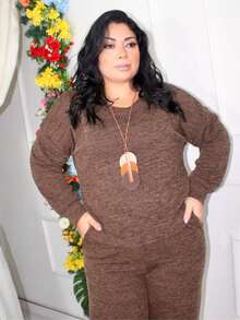 Conjunto Plus Size blusa manga longa e calça wide leg cintura alta com bolsos, em Malha Ribi Canelada Premium - Feminino elegante sueter pantalona inverno frio dia a dia confortável GG G1 G2 algodão marrom - Marrom - Visão 4