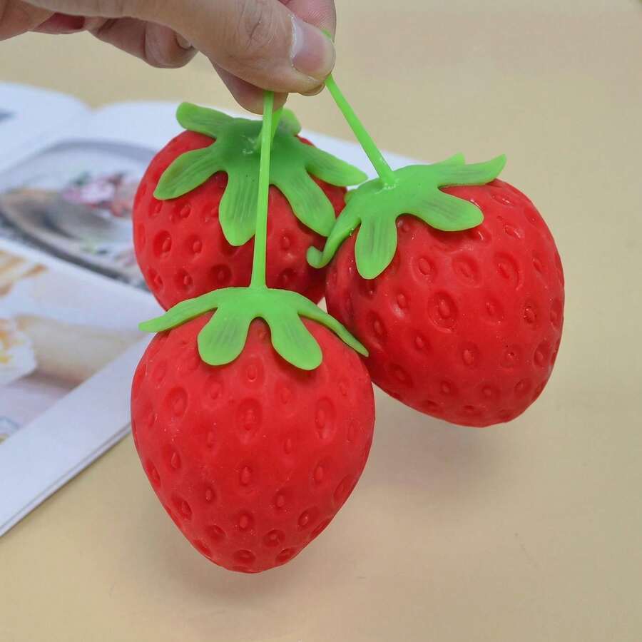 蓬松芝士草莓挤压玩具：逼真水果造型减压指尖球，柔软不可食用，适合青少年和成人，完美的舒缓焦虑感官玩具，婚礼季和母亲节最佳礼物 - 彩色 - 查看 1