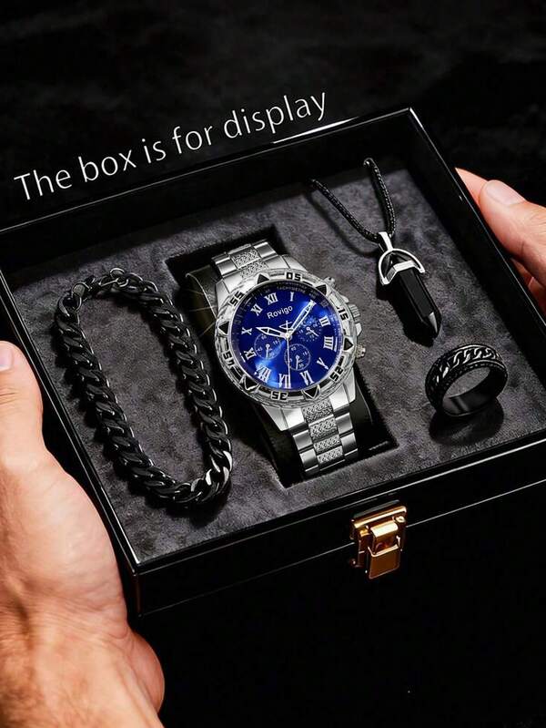 四件套极简商务男士石英表，男士硬汉风格多功能石英表配件套装，包括一款银色钢表带罗马数字男士石英表、手链、吊坠项链和戒指。以沉稳的蓝银色对比和粗犷的街头设计为中心，三角形数字表盘和月相显示彰显个性，搭配耐用高品质钢表带。
