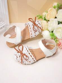 Giày sandal mùa hè công chúa cho bé gái, màu trắng, dệt rỗng, mũi kín, có nơ, khóa dán chống trượt. - trắng - Xem 5