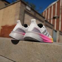 Adidas 阿迪达斯 ULTRABOOST 5 W，李宇婷同款，超轻缓震回弹跑鞋 - 淺灰色 - 查看 6