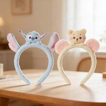 Miniso Băng đô cài tóc hình Stitch & Winnie the Pooh của Disney, 2 kiểu tùy chọn, thiết kế 3D dễ thương, chất liệu mềm mại, bông xốp, kiểu dáng cao ôm sát đầu để rửa mặt và trang điểm, băng đô cài tóc dễ thương khi đi du lịch và chụp ảnh (1 chiếc) - Nhiều màu - Xem 1