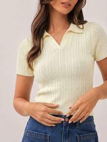 Blusa Polo de punto para mujer, tejido trenzado, manga corta, cuello camisero polo media aletilla, corte ajustado, diseño moderno y casual, prenda ligera ideal para primavera y verano, ideal para outfits urbanos y modernos para el colegio o la oficina versátil cómodo estilo old money - Amarillo pastel - Ver 4