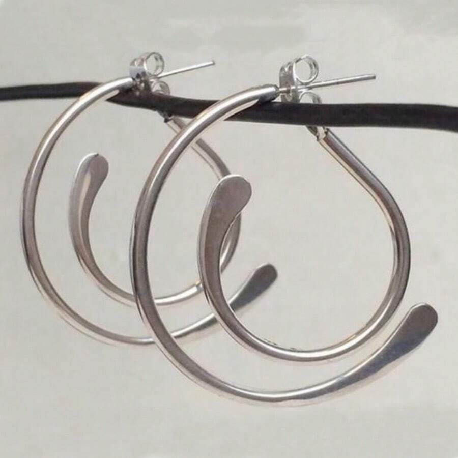 1 Pair Vintage Leaf Flower Pendant Earrings, Handmade Creative Accessory, Versatile Jewelry For Daily Wear & Gatherings - Antique Silver - View 1