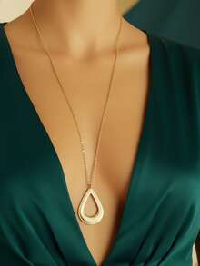 1pc Fashionable Hollow Water Drop Stainless Steel Lightweight Pendant Necklace For Women - Gold - View 3