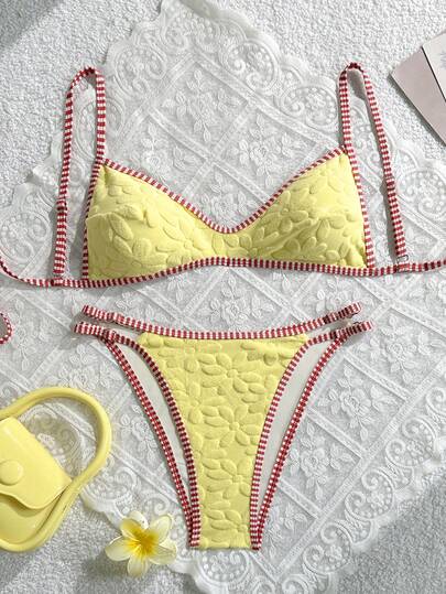 Bộ bikini mùa hè dành cho nữ, màu vàng macaron dễ thương, chất liệu vải khăn đặc biệt, dây đeo vai mảnh có thể điều chỉnh với viền tương phản đỏ trắng, thích hợp cho lễ hội, kỳ nghỉ và du lịch biển.