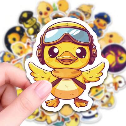 50张可爱小鸭贴纸，防水乙烯基材质，成人适用，可用于水瓶、笔记本电脑、手机、行李箱、滑板、剪贴簿、DIY手工项目等，美观的动物贴纸，可用于个性化装饰物品，是户外和日常使用的理想之选。