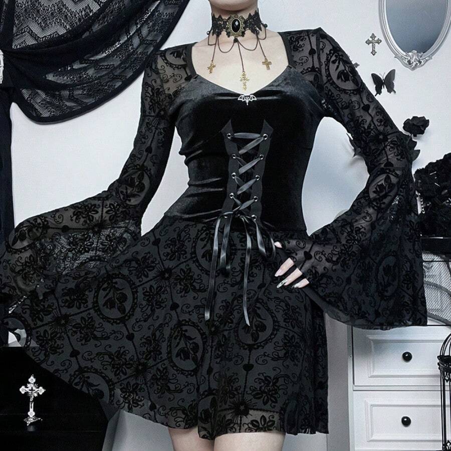 Un abito cosplay corto e scuro in stile gotico retrò, perfetto per Halloween e adatto alle donne. - nero - Visualizzare 1