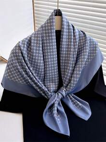 1 chiếc khăn vuông lớn họa tiết cỏ ba lá xanh dương, kích thước 90x90cm, chất liệu polyester twill, nhẹ, đa năng, thích hợp cho mùa xuân hè thu, đi chơi hàng ngày, dự tiệc, du lịch, đi biển, nghỉ lễ. - Màu xanh lam - Xem 2