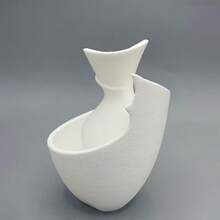 1Pc Simple And Luxurious Decorative Vase, Featuring A Unique, Twisted Flower Holder Design. Matte Finish Decorative Vase, Suitable For Use In Homes, Living Rooms, Offices, And As Desktop Decorations. Perfect For Home Decor Enthusiasts, Flower Lovers, And Interior Designers. - A - View 11