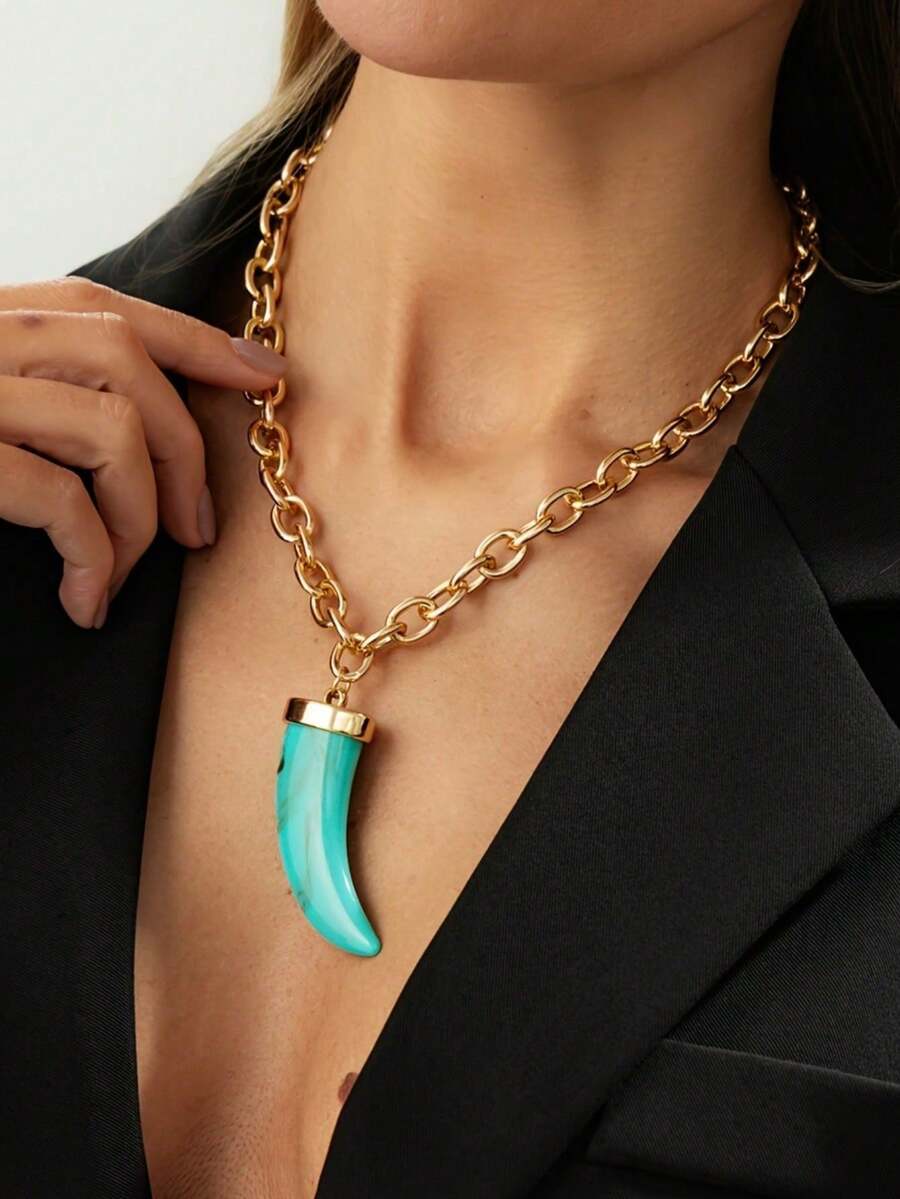 Dây chuyền mặt dây hình chóp nhọn bằng nhựa thời trang, sáng tạo và độc đáo, thích hợp để đeo trong các bữa tiệc, lễ hội Halloween, làm quà tặng Halloween hoặc quà tặng cho phái nữ. - Vàng - Xem 1