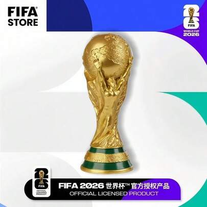FIFA 适用于加拿大、墨西哥、美国世界杯锦标赛的树脂足球奖杯，配有标志性的奖杯和奖杯人偶，是球迷收藏、生日派对装饰、办公室展示或礼品的理想之选。