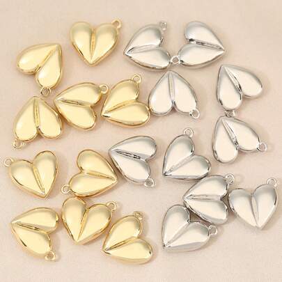 Mặt dây chuyền trang sức tự làm hình trái tim lãng mạn tỷ lệ 1/10, trơn tru và đơn giản, có thể được chế tác thành bất kỳ mặt dây chuyền nào trên trang sức, đa năng và thanh lịch.