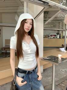 Áo kiểu mùa hè kiểu Mỹ, dáng ôm, cổ chữ V, màu trơn, cài kim loại, tay ngắn, có mũ, hàng mới, chất liệu vải trắng, dành cho nữ. - trắng - Xem 7