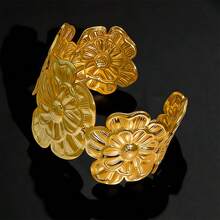 1件 时尚夸张花卉开口手镯，不锈钢金色梅花、山茶花、玫瑰造型独特大号手镯 - 茶花 - 查看 1