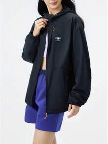 CAMEL CROWN 户外天然纱线防晒服，女士轻便透气防晒运动夹克，春夏款 - 幻影黑 - 查看 2