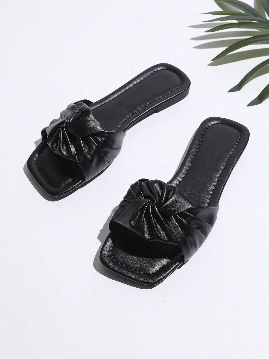 1 Pair Women's Flat Pleated Leather Sandals, White Open Toe Outdoor Fashion Slippers, Vacation Style Versatile Slide Sandals