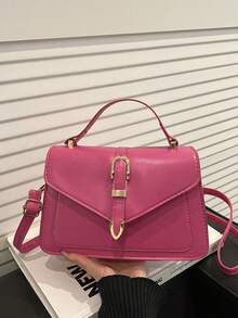 Một chiếc túi xách tối giản, tinh tế và cao cấp dành cho việc đi lại hàng ngày vào năm 2026. Đây là một chiếc túi đeo chéo chuyên dụng được thiết kế dành cho phụ nữ. - Màu Hồng Tươi - Xem 9