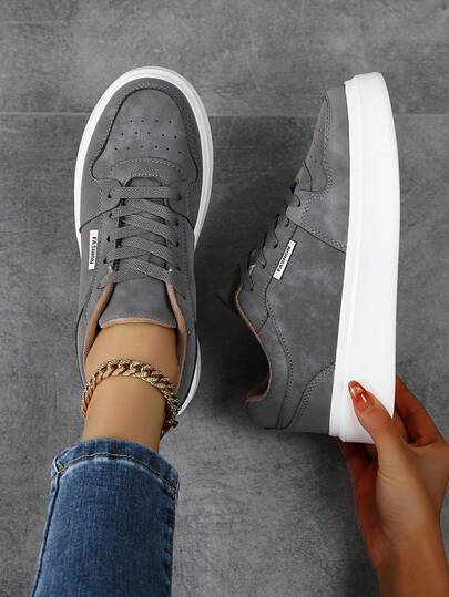 Women's Contrast Color Skateboard Shoes, Casual Lace-Up Outdoor Sports Shoes, Comfortable Low-Top Sneakers