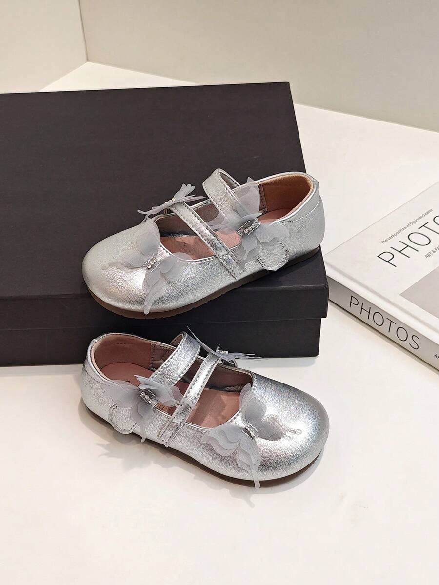 2026新款圆头银色蝴蝶结平底便鞋，防滑软底，简约时尚，适合学生春秋季日常穿着。 - 銀色 - 查看 1
