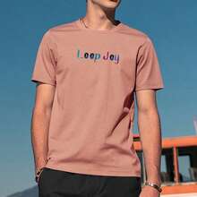 4张热转印乙烯基贴纸，包含两种风格的鲜艳字母、数字和符号，非常适合在衣服、包袋和工艺品上制作图案。 - 彩色1 - 查看 5