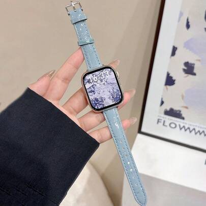 Fashion Brand D Letter Metal Decor Soft Leather Watch Band Compatible With Apple Watch 46mm 38mm 40mm 41mm 42mm 44mm 45mm 49mm, Elegant Women Pearl Color Leather Replacement Strap For Apple Watch Series 11 10 9 8 7 6 5 SE Ultra 2, Fashionable Accessory Gift For Christmas And Valentine's Day