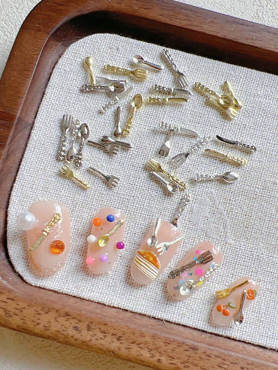 迷你合金餐具装饰品，可爱甜美复古金属配件，迷你家居装饰品 - 彩色 - 查看 1