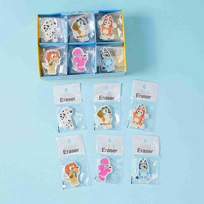 Bluey Bộ đồ chơi cao su hình Bruy Super Fire 2026 sắp ra mắt! Bruy, Bingo và các nhân vật kinh điển khác từ toàn bộ series, mềm mại và dễ thương, chắc chắn sẽ làm say đắm trái tim trẻ thơ! Được làm từ chất liệu cao su chất lượng cao, có thể lau sạch mà không để lại dấu vết, và không dễ bị bong tróc hay làm hỏng giấy.