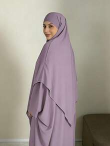 1条柔软透气亲肤的穆斯林头巾，长款设计，方便实用，私密性好，适合穆斯林女性日常佩戴、海滩度假等场合。 - 彩色 - 查看 10