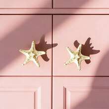 2 pièces Poignées de placard en forme d'étoile de mer en métal - Boutons de tiroir en métal brillant, poignées de décoration pour cuisine et maison, design compact à trou unique, forme cylindrique, accessoires de porte de placard | Thème océanique | Métal brillant, décoration étoile de mer - Multicolore - Voir 4