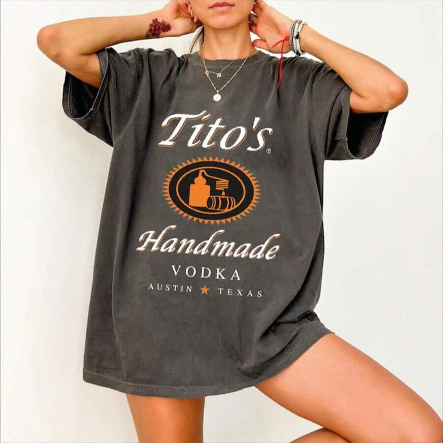 Tito's Handmade Vodka Comfort  Shirt, Tito's Vodka Shirt, Austin Texas Label Shirt, Vodka  Shirt, Tito's Fan Gift, CRT37 - màu đen - Xem 1
