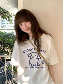 休闲宽松白色T恤，饰以蓝色撞色可爱绵羊字母印花，百搭通勤街头风圆领短袖上衣，适合春夏穿着。 - 白色 - 查看 1