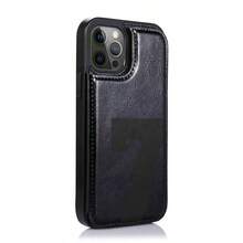 Una funda para iPhone 12 con estampado Número siete gráfico negro blanco, con diseño de múltiples ranuras y función de cartera, y cierre magnético de gran potencia | Acabado artesanal con textura de cuero, diseño unisex, ideal para el uso diario y como regalo - Negro - Ver 4