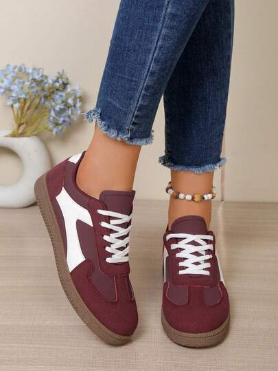 女士夏季休闲平底鞋，轻便套脚户外运动鞋，撞色设计，舒适防滑，适合春秋季穿着。