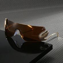 Gafas de moda versátiles y listas para fotos de vacaciones de alta gama con lentes de gradiente de diamante de cisne, estética de lujo francés - N132 - Ver 1