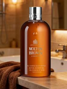 Molton Brown 50毫升/1.69液盎司 Re-Charge 黑胡椒沐浴露,标志性木质柑橘香调,前调:黑胡椒、柠檬和生姜;中调:芫荽、罗勒和紫罗兰叶;后调:香根草、橡苔和琥珀;清爽活力,适合日常清洁;持久留香;纯素且不经动物实验;英国制造;奢华沐浴露 - 黑胡椒50ml - 查看 8