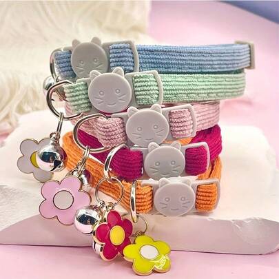 Plush Flower Pendant Pet Collar With Adjustable Safety Buckle And Bell, For Cats And Dogs
