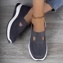 Women's Elegant Solid Color Casual Sneakers Are Suitable For All Seasons. The Comfortable Round Toe Design Is Fashionable, Breathable And Lightweight. The Soft Sole Is Fashionable And Elegant For Travel And Vacation. It Is Hand Washable, Has A Round Toe, And Is Comfortable In All Seasons. It Is The First Choice For Weddings, Travel, And Holiday Gifts. It Is A Must-Have For Daily Life. Suitable For Casual Occasions - 灰色 - 查看 5