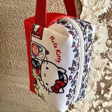 SANRIO 大容量防水旅行化妆包，旅行必备，度假必备，化妆包，也可作学生文具笔袋，返校礼物（轻微脏污可擦拭干净） - 彩色 - 查看 9