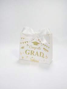 5 piezas Cajas de recuerdos para fiesta de graduación con letras "Felicitaciones graduado" y elementos de celebración, cajas de regalo con lazo de cinta para dulces, galletas, pequeños regalos, decoraciones de graduación con gorra, diploma, diseño de pancarta, suministros para fiesta de clase, empaque de papel de colores, fácil de ensamblar - 11,5X4,5X10cm - Ver 16
