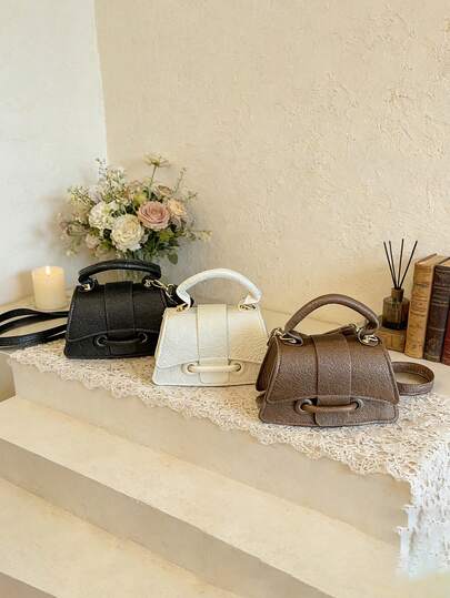 This New 1pc Handbag/Crossbody Bag Is Casual, Simple, And Stylish. The Adjustable Shoulder Strap Makes It Suitable For Daily Outings, Travel, And Shopping. It Easily Holds Everyday Essentials, Is A Versatile Piece, And A Fashion Favorite, Suitable For Various Styles And Occasions. It's Highly Adaptable And Can Also Be Given As A Gift To Friends.