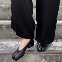 Women Flats - Black - View 1