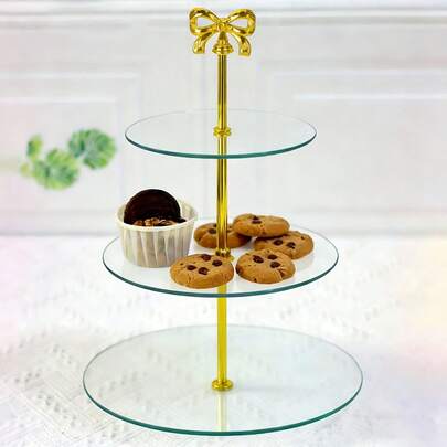 1 chiếc giá đựng bánh cupcake nhiều tầng bằng acrylic trong suốt cao cấp, đẹp mắt, dùng để trưng bày món tráng miệng và trang sức trên bàn trang điểm trong tiệc cưới, trang trí trung tâm bàn tiệc sang trọng hiện đại.