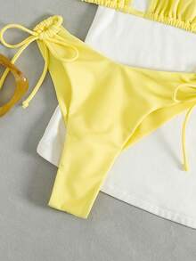 Bikini de dos piezas con parte superior de cuello triangular de unicolor y pantalones tipo brasileño, adecuado para vacaciones de verano en la isla, natación y playa - Amarillo - Ver 5